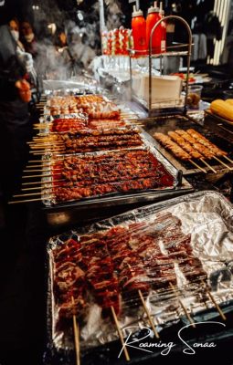 心斎橋 夜ご飯 安い - 夜の街を彩る食の冒険