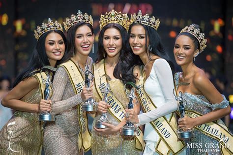  Miss Universe Thailand 2017는 전 세계 아름다움의 시선을 사로잡은 손숙한 여정