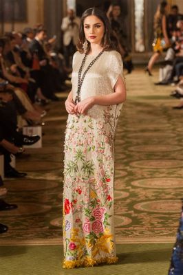  Pakistan Fashion Week 2018의 화려한 무대와 우메마 후세인의 혁신적인 디자인이 만든 패션 세상의 새로운 지평